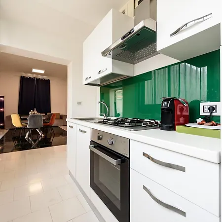 Amazing And Penthouse With Terraces In The Heart Of * Neapol