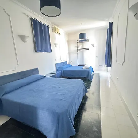 아파트 Amazing And Penthouse With Terraces In The Heart Of 나폴리