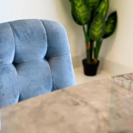 Amazing And Penthouse With Terraces In The Heart Of דירה נאפולי