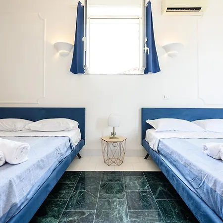 Amazing And Penthouse With Terraces In The Heart Of דירה *